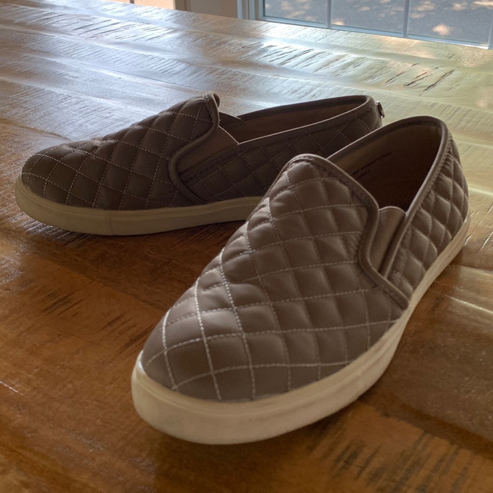 Casual shoe